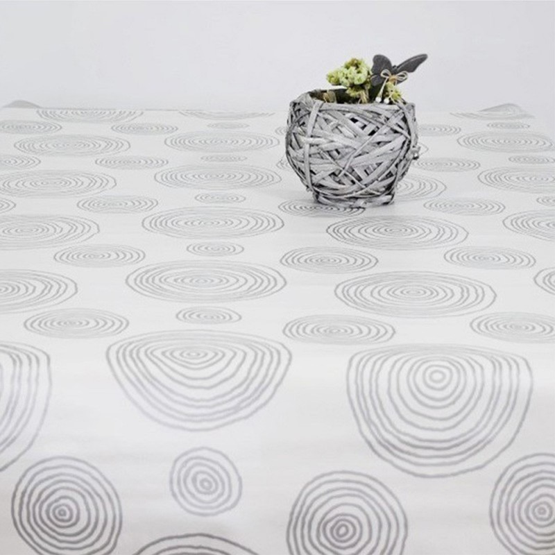 Rouleau de 20 mètres de nappe en protège table zen, galets,fleurs gris